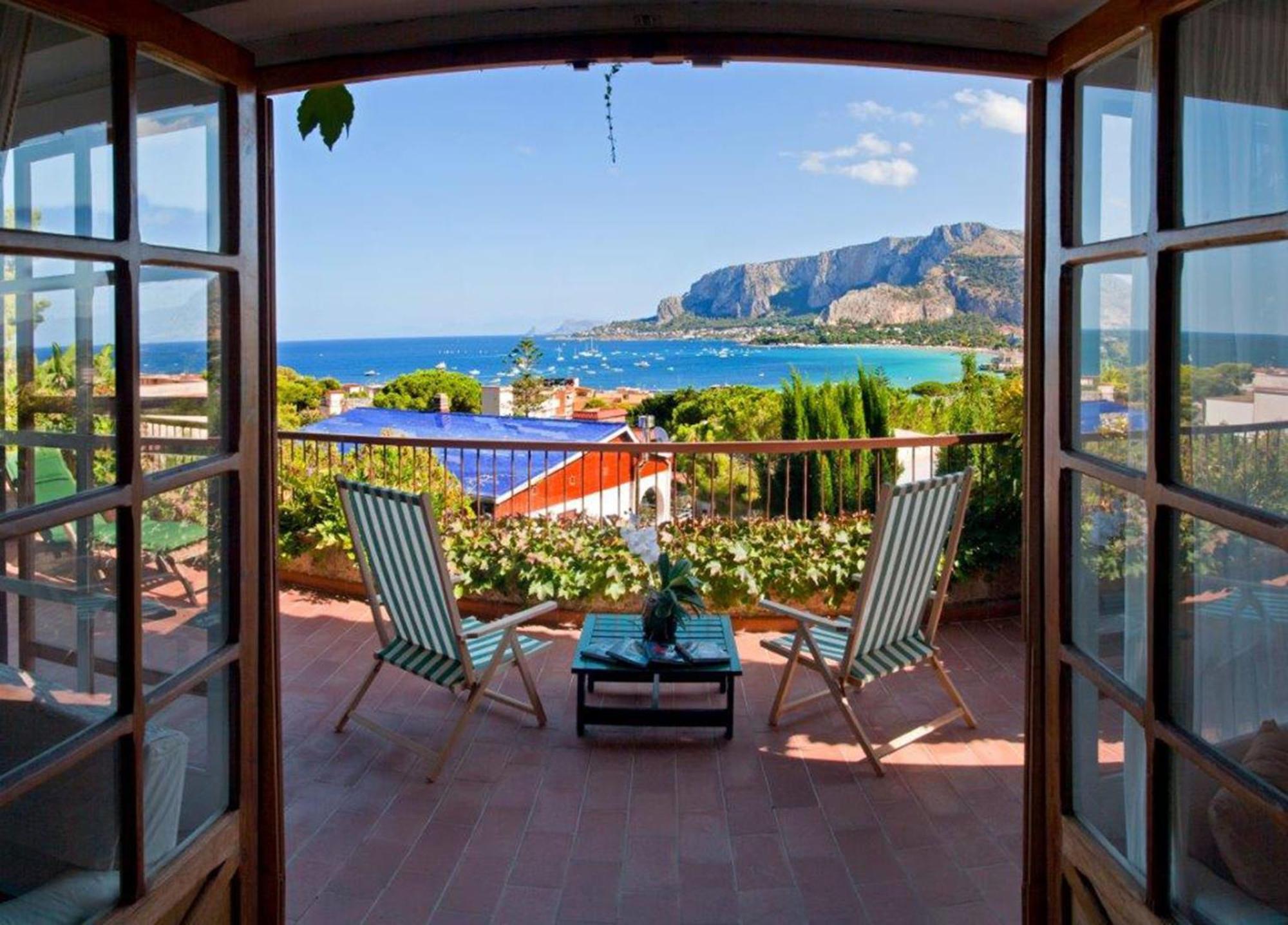 Bed and Breakfast Il Glicine Sul Golfo Монделло Екстер'єр фото